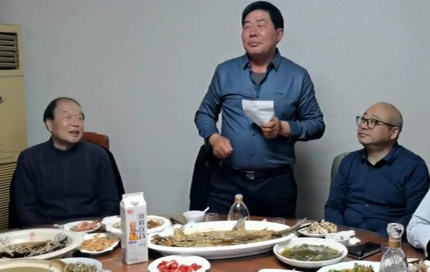 tyc7111cc太阳成建材板块环保质量总监王金来同志60岁答谢宴开席